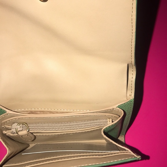 LODIS WALLET!! - Picture 3 of 7